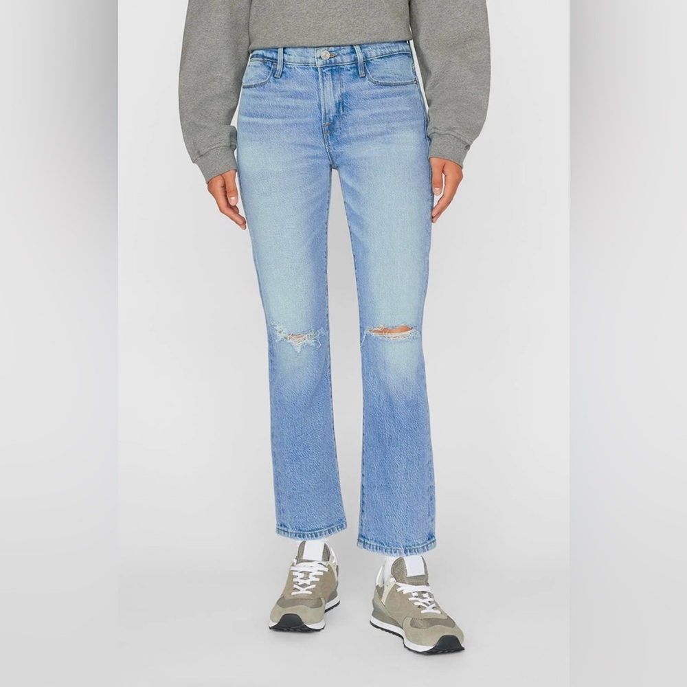 NWOT Frame Le High Straight Jeans in the Demarco Rips wash